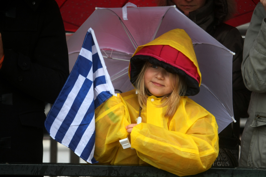 28η Οκτωβρίου: Με τι καιρό θα γίνουν οι παρελάσεις, πού θα χρειαστεί ομπρέλα