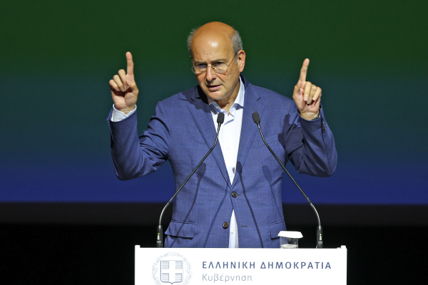 Στα χνάρια Δένδια και ο Κωστής
