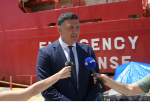 Blame game για τη Σύρο