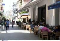 Απλοποιείται η έκδοση αδειών για καφετέριες, εστιατόρια, κινηματογράφους στην Αθήνα