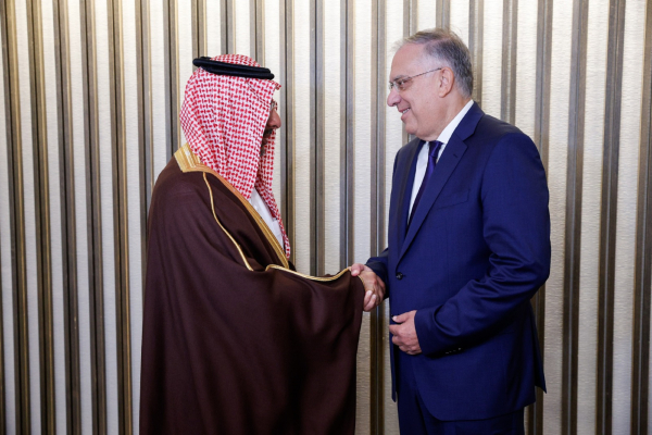 Συνάντηση του Θεοδωρικάκου και του Σαουδάραβα υπουργού Βιομηχανίας με Έλληνες επιχειρηματίες