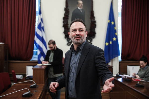 Έκπληξη με Καρπόζηλο