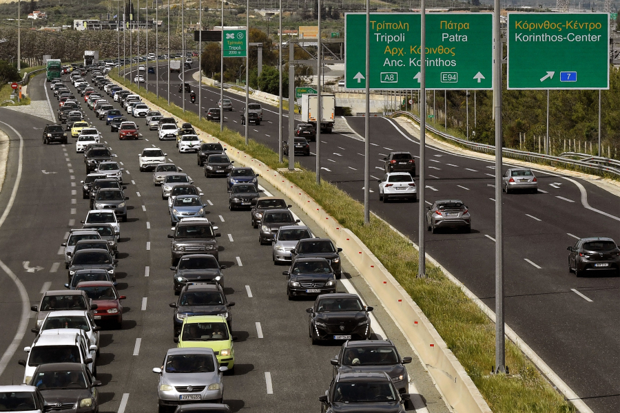 Κίνηση στους δρόμους: Ίσθμια, Κινέτα, Μέγαρα, Αφίδνες και Κρυονέρι στο «κόκκινο» για τους εκδρομείς του Πάσχα