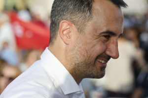 Χαρίτσης: Με τον Πέτρο Κόκκαλη μπορούμε να έχουμε έναν κοινό βηματισμό
