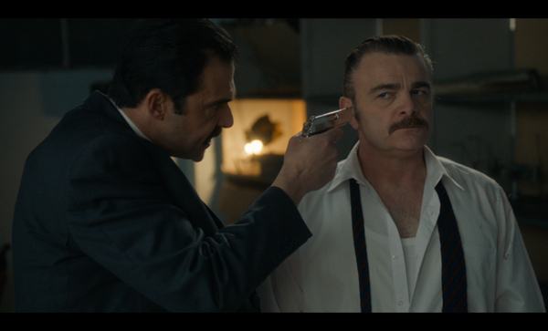 «Πόρτο Λεόνε»: Πυροβολούν τον Στελάρα και βρίσκεται αιχμάλωτος με την Αλεξάνδρα