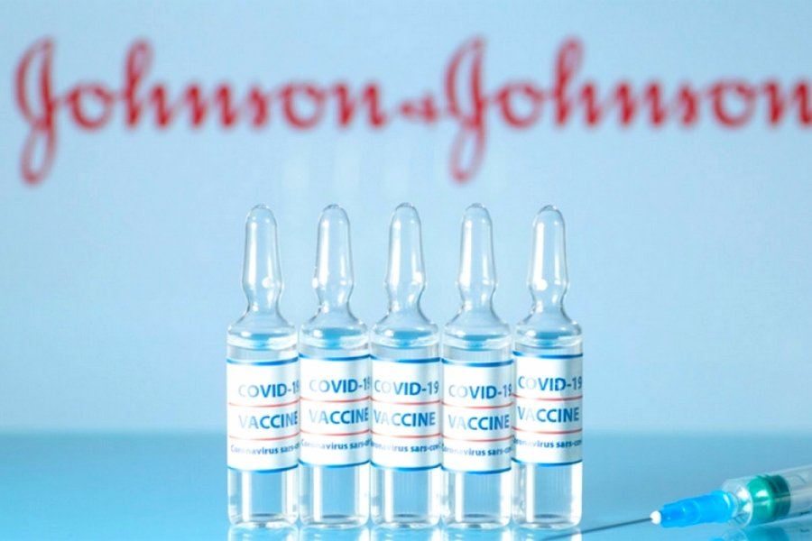 Πάτρα: Πήγε στο νοσοκομείο μετά τον εμβολιασμό της με Johnson & Johnson - Καμία σχέση με θρόμβωση λέει ο διοικητής