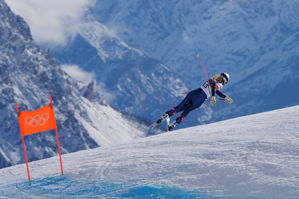 Χειμερινοί Ολυμπιακοί Αγώνες: «Ανοησίες οι ισχυρισμοί ότι το ατύχημα της Βον οφείλεται στο γόνατό της», λέει η προπονήτριά της