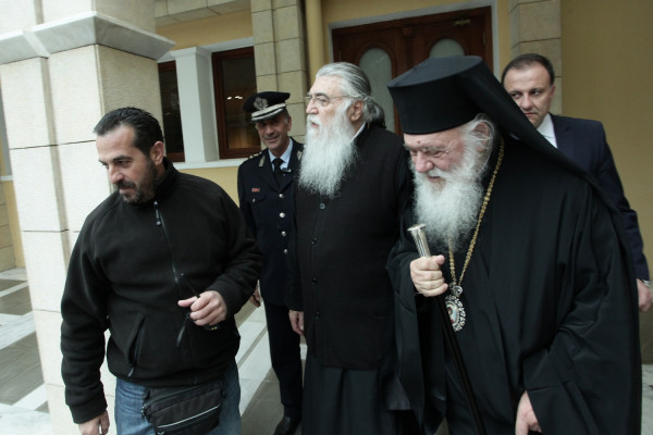 Η Εκκλησία της Ελλάδος ζητά να λειτουργήσουν όλοι οι ναοί κεκλεισμένων των θυρών