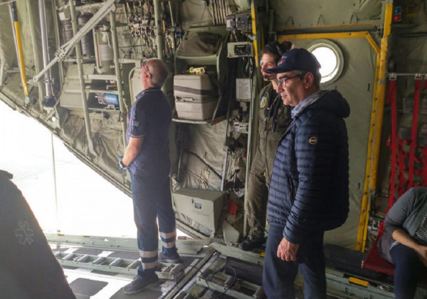 ΕΚΑΒ: Σωτήρια αεροδιακομιδή παρουσία Κοντοζαμάνη (pics)