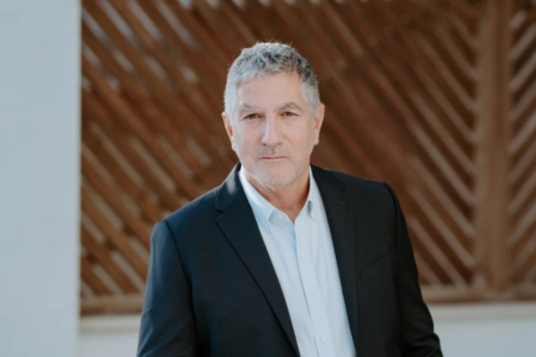 Από υπουργός… «κυανόκρανος» για τον Ντίλιαν