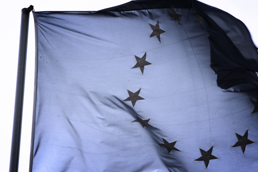 Η ΕΕ ετοιμάζει ένα εκατομμύριο οβίδες τον χρόνο, θα διαθέσει ένα δις ευρώ