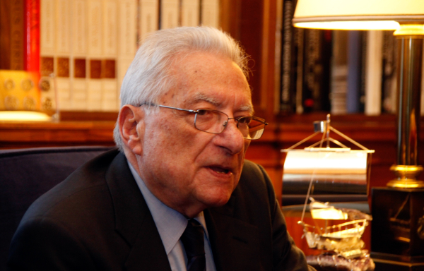 ΠΑΣΟΚ για Πέτρο Μολυβιάτη: Ήταν ένας ευπατρίδης της πολιτικής ζωής