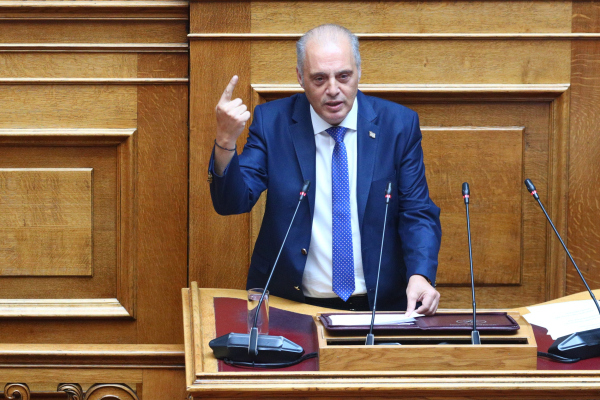 «Πατριωτική» ανάλυση Βελόπουλου για την ήττα της Εθνικής