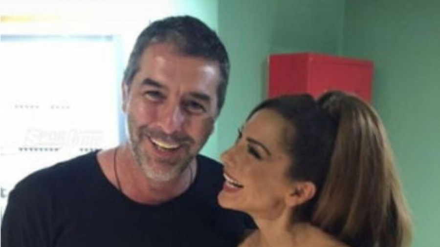 Ο Βασίλης Μπισμπίκης γνώρισε την Δέσποινα Βανδή στους γονείς του