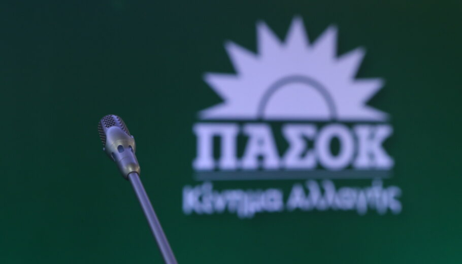 ΠΑΣΟΚ για μέτρα για βία ανηλίκων: «Δεν αρκεί ένα ψηφιακό πορτοφόλι για να διορθωθεί η κακή χρήση των μέσων»