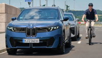 Η BMW iX3 βλέπει τον κίνδυνο πριν από εσένα