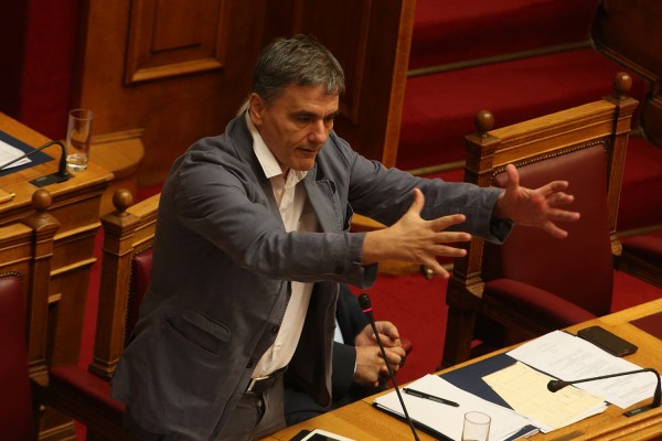 Τσακαλώτος: Κανείς δεν μου τράβηξε τ' αυτί στις Βρυξέλλες