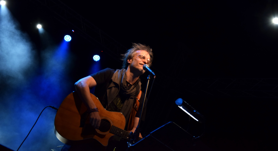 Sold out και έξτρα ημερομηνία για τον Μίλτο Πασχαλίδη στο Θέατρο Βράχων - Οι καλλιτέχνες που θα εμφανιστούν μαζί του