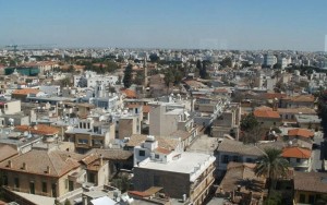 Κόκκινος» συναγερμός στην Κύπρο λόγω επικίνδυνα υψηλών επιπέδων σκόνης