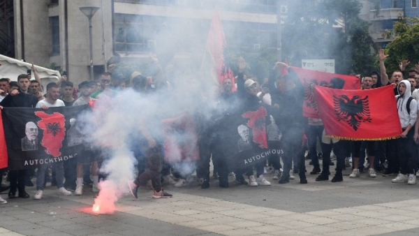 Κόσοβο: Ο πρωθυπουργός δεν υποχωρεί, οι Αρχές προειδοποιούν τους πολίτες