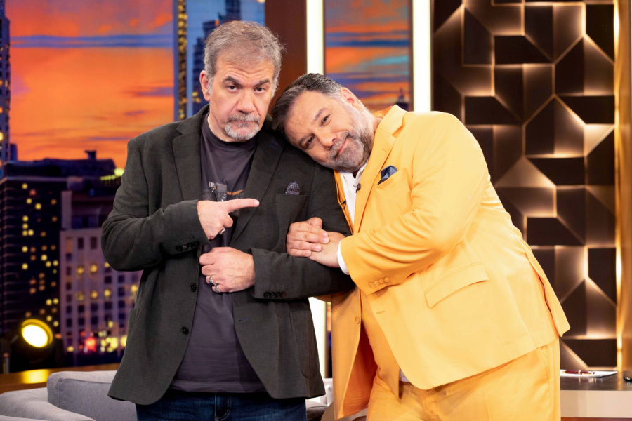«The 2Night Show»: Ο Δημήτρης Σταρόβας μιλά για την περιπέτεια της υγείας του στον Γρηγόρη Αρναούτογλου (Βίντεο)