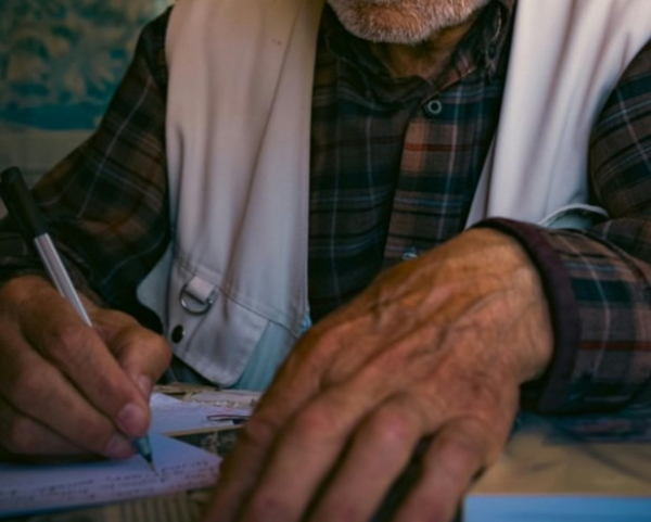 Ο 87χρονος πατέρας μου εξακολουθεί να εργάζεται και εγώ αν και 62 ετών, δεν σκοπεύω να συνταξιοδοτηθώ. Πιστεύουμε ότι η εργασία μας δίνει σκοπό