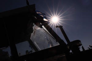 Παραμένουν στα μπλόκα οι αγρότες, σήμερα αποφασίζουν για το μέλλον των κινητοποιήσεων