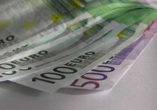 Υπερφορολόγηση και «τσεκούρι» στις δαπάνες απογείωσαν το πρωτογενές πλεόνασμα σε 7,4 δισ. ευρώ