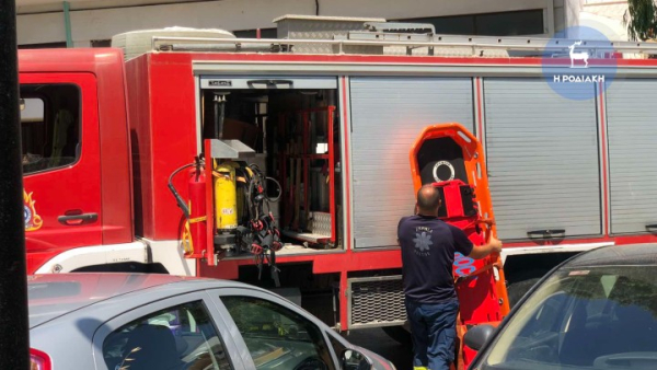 Ρόδος: Άνδρας έπεσε από μπαλκόνι, υποχώρησαν τα κάγκελα