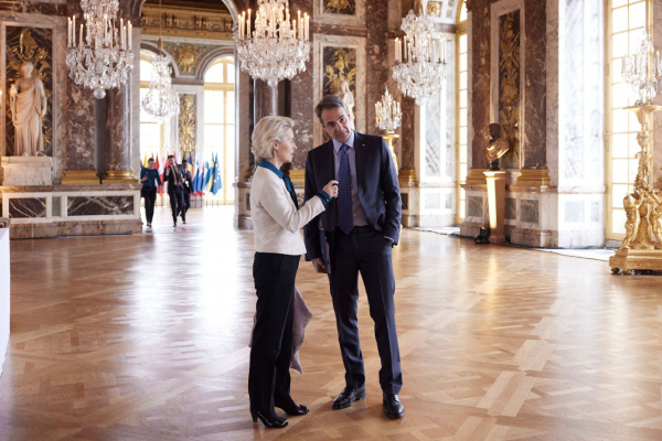 Μητσοτάκης: «Υπό εξέταση η πρότασή μας για επιβολή πλαφόν στην τιμή του φυσικού αερίου»