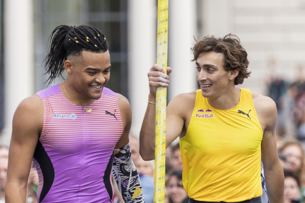 Καραλής για Ντουπλάντις: Πρέπει να τον αναγκάσω να κάνει περισσότερα άλματα