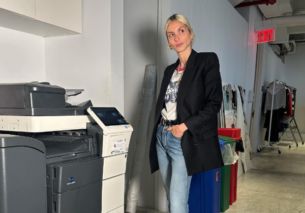 Σοφία Καρβέλα: Η εξομολόγηση για την απεξάρτησή της από το αλκοόλ, «κάποιες μέρες, νιώθω πιο σκοτεινή»