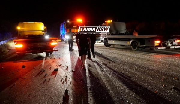 Θανατηφόρο τροχαίο για ζευγάρι - Η γυναίκα έπεσε από τη μηχανή και παρασύρθηκε από ΙΧ