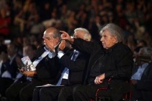 O Mίκης αποκαλύπτει άγνωστες πτυχές του Σκοπιανού από το '92