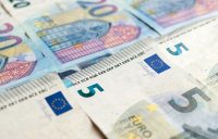 Ανακοινώθηκε πότε πληρώνεται το έκτακτο επίδομα παιδιού