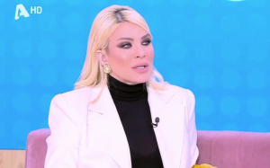 Σε ένταση η Καινούργιου: «Λέγανε θα πατώσουμε και είμαστε πρώτοι» (Βίντεο)