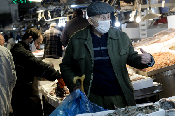 Στη σύνταξη και με χρέη πάνω από 20.000 ευρώ οι ελεύθεροι επαγγελματίες και οι αυτοαπασχολούμενοι