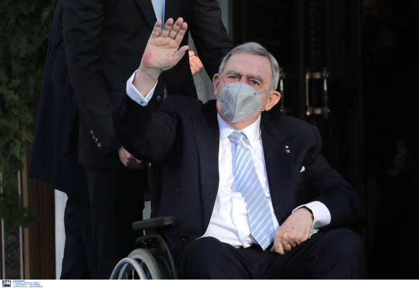 Σε νοσοκομείο της Αθήνας ο τέως βασιλιάς Κωνσταντίνος - Υπέστη ισχαιμικό επεισόδιο