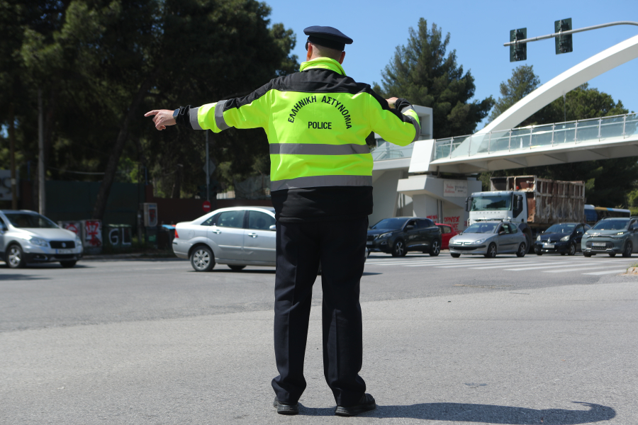 Νέος ΚΟΚ: Ποια είναι τα νέα όρια ταχύτητας - Τα πρόστιμα και οι κυρώσεις