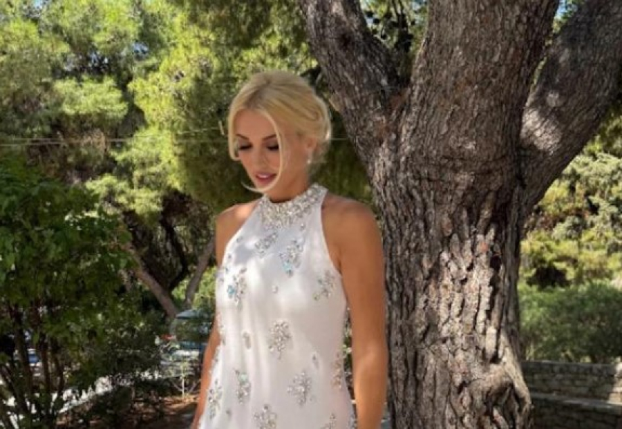 Σπυροπούλου - Σταθοκωστόπουλος: Βάφτισαν τον γιο τους με θέα τη θάλασσα