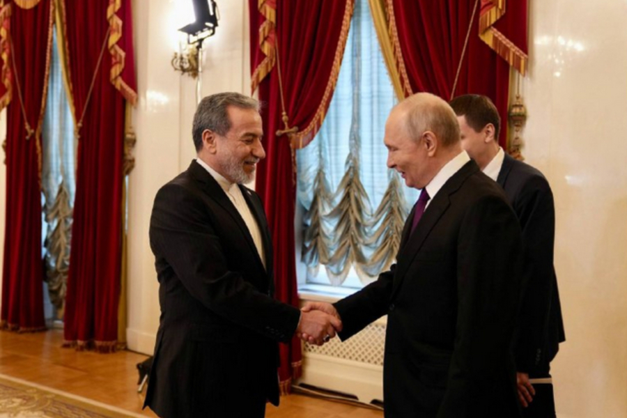 Συνάντηση Πούτιν - Αραγτσί: «Η Ρωσία θα κάνει τα πάντα για να φέρει ειρήνη στη Μέση Ανατολή» (Εικόνες και Βίντεο)