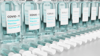 Γερμανία: Ετοιμη να παραγγέλει επιπλέον 92 εκατ. εμβόλια κατά του κορονοϊού