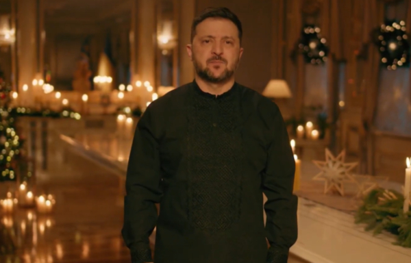 «Ας χαθεί»: Η ευχή Ζελένσκι στους Ουκρανούς και η «κατάρα» στον Πούτιν (βίντεο)