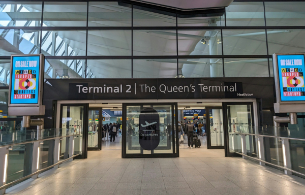 Επιμένουν τα προβλήματα στα ευρωπαϊκά αεροδρόμια μετά την κυβερνοεπίθεση - Πού «χτύπησαν» οι χάκερ