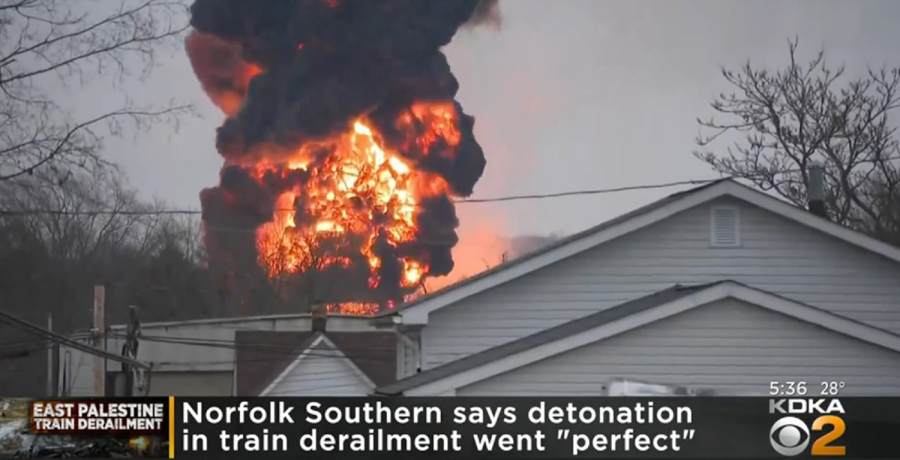 Εκτροχιασμός τρένου που μετέφερε χημικά στις ΗΠΑ: Χιλιάδες Αμερικανοί δεν μπορούν ακόμη να επιστρέψουν στα σπίτια τους