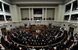 Το Σάββατο η ψήφιση του προϋπολογισμού 2016 - Οι τοποθετήσεις των κομμάτων