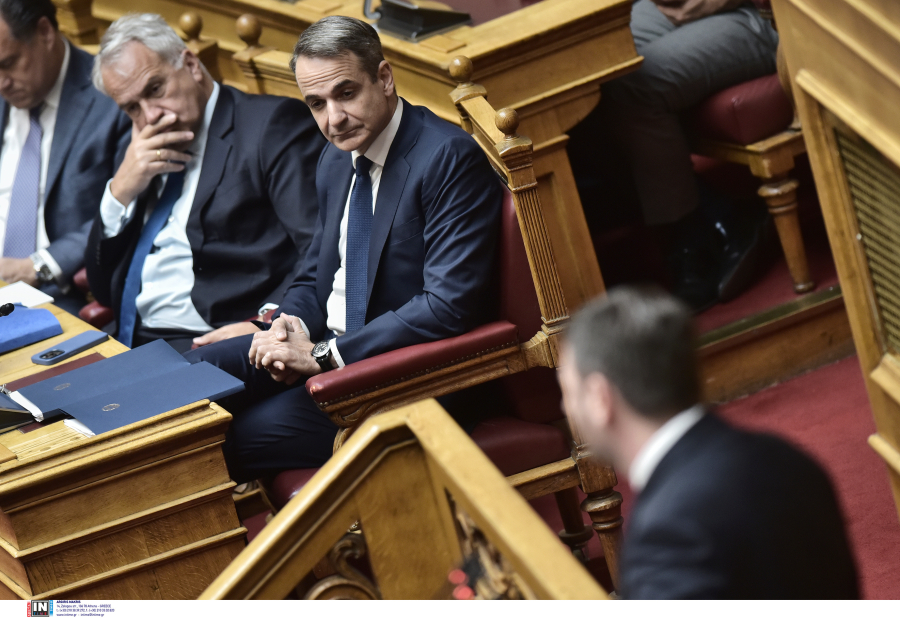 LIVE Μητσοτάκης - Ανδρουλάκης στη Βουλή για τους αγρότες