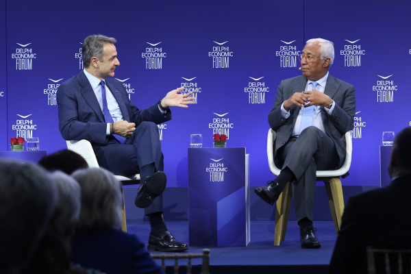 Μητσοτάκης από Δελφούς: Χρειαζόμαστε plan B αν επεκταθεί η κρίση στη Μέση Ανατολή