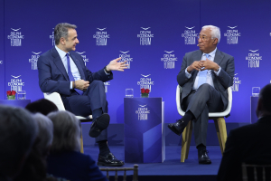 Μητσοτάκης από Δελφούς: Χρειαζόμαστε plan B αν επεκταθεί η κρίση στη Μέση Ανατολή