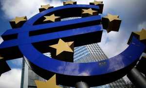 Reuters: Στάση αναμονής για την ώρα από την ΕΚΤ